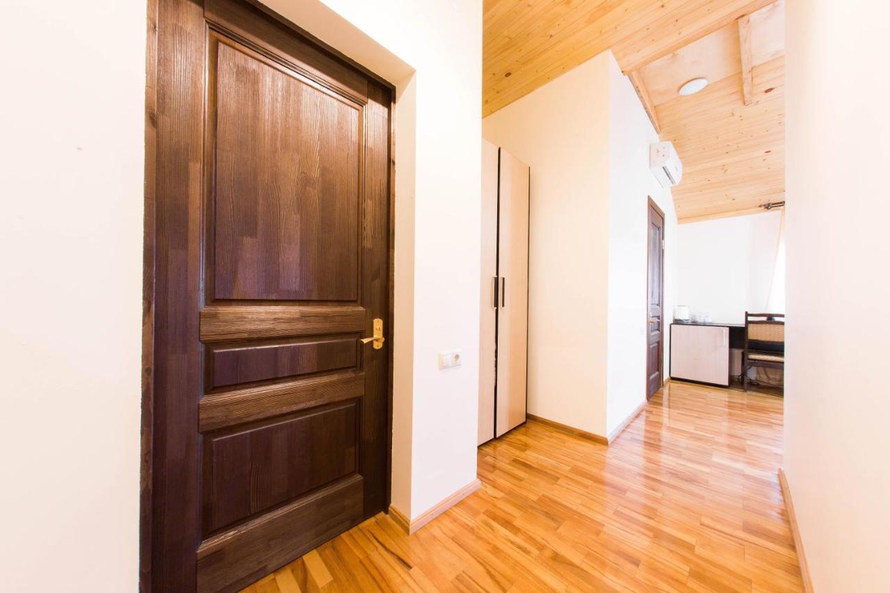 Киараз Старт Hotel Pizunda Bagian luar foto