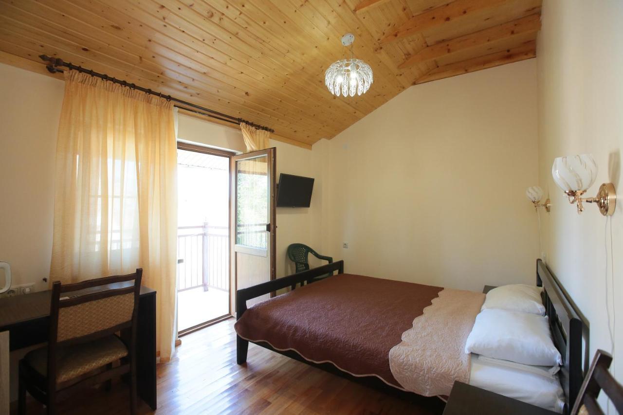 Киараз Старт Hotel Pizunda Bagian luar foto
